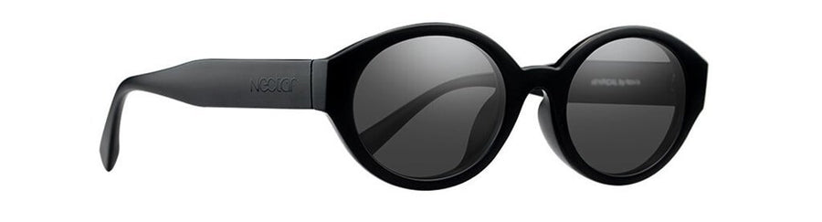 black-frame-black-lens